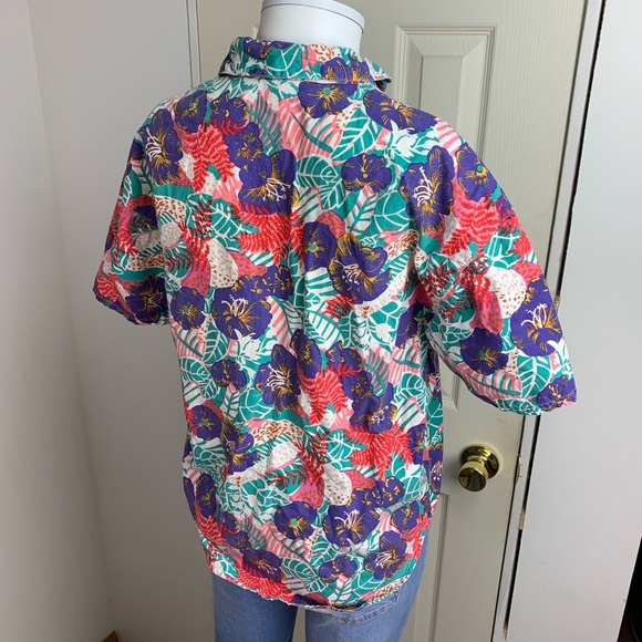 Vintage Womens short sleeve button up - Picture 3 of 7